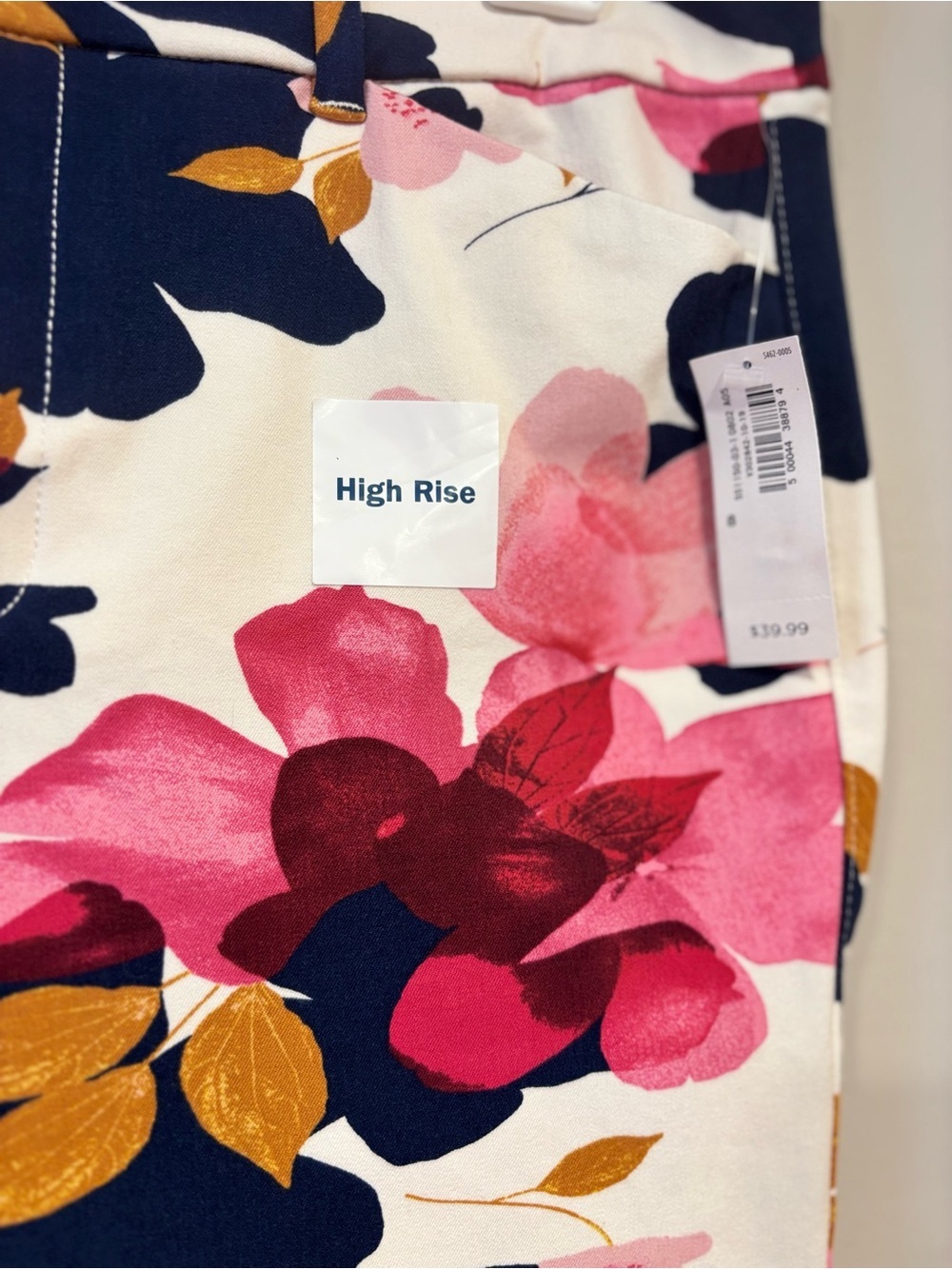 Old Navy Pixie High Rise White Stretchy Pants Pink Navy Floral Women's 8 NWT - Picture 8 of 8
